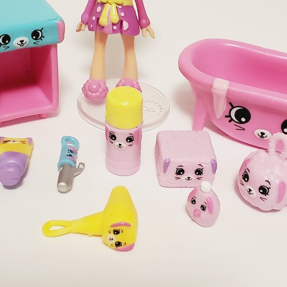 Happy Places Shopkins Welcome Pack Bathing Bunny - Picture 5 of 6